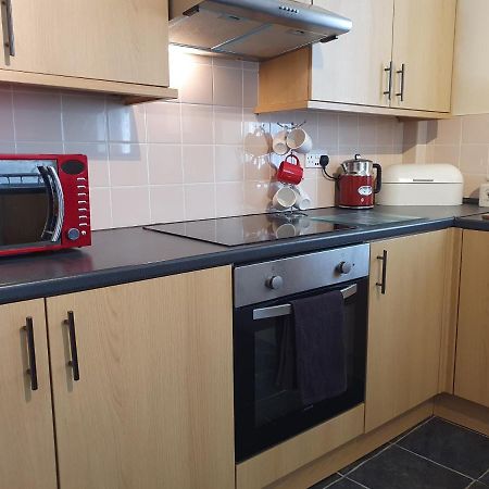 Pomfret House, 3 Bedrooms, Burnley Central, Contractors And Groups First Choice, Free Parking 外观 照片