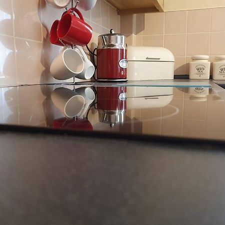 Pomfret House, 3 Bedrooms, Burnley Central, Contractors And Groups First Choice, Free Parking 外观 照片